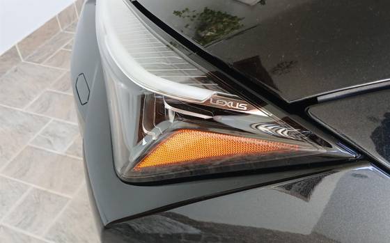 LEXUS UX 250h 2.0 VVT-I HYBRID LUXURY CVT